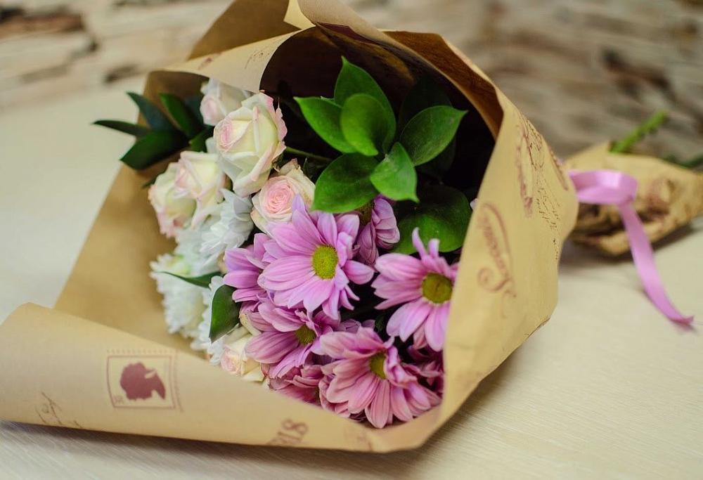 Букет цветов из: Розы и Хризантемы в Суражи