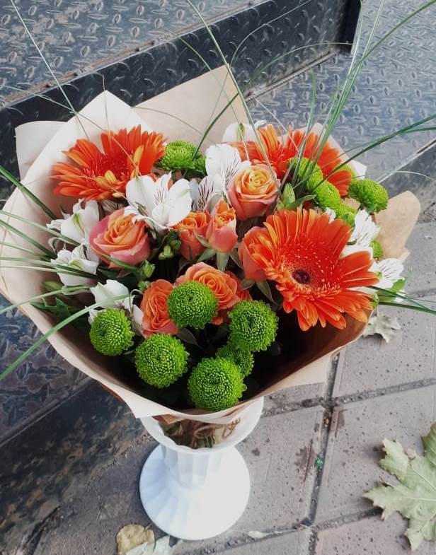 Букет цветов из: Герберы, Хризантемы, Альстромерии и Розы в Суражи