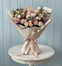 Букет цветов из:  Розы и Лизиантусы в Суражи