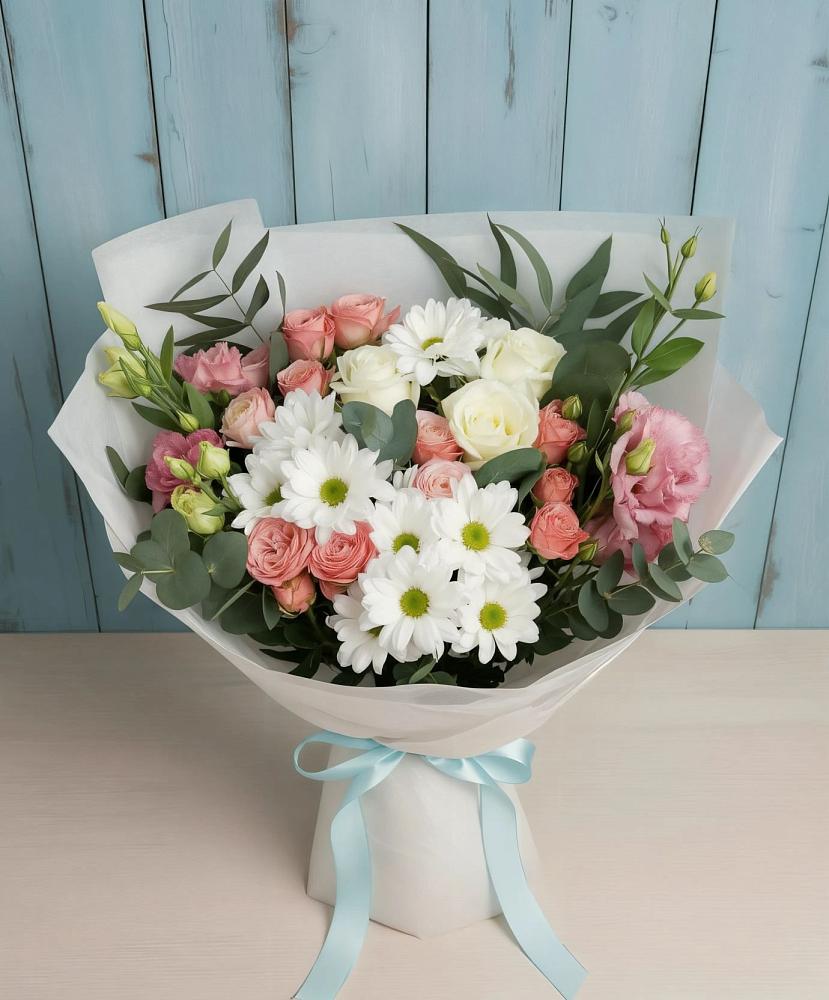 Букет цветов из: Розы, Лизиантусы и Хризантемы в Суражи