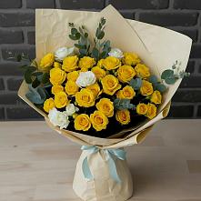 Букет цветов из:  Розы в Суражи