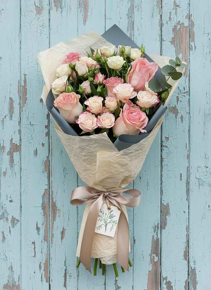 Букет цветов из: Розы в Суражи