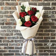 Букет цветов из:  Розы в Суражи