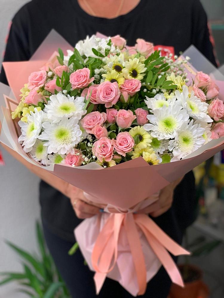 Букет цветов из: Розы и Хризантемы в Суражи