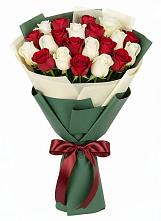 Букет Микс из красных и белых роз в Суражи
