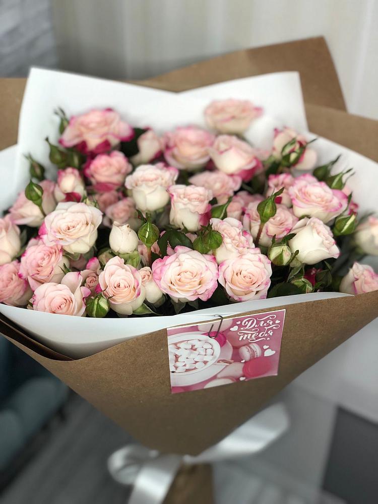 Букет цветов из: Розы в Суражи