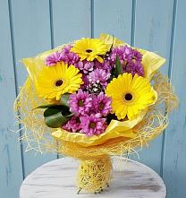 Букет цветов из:  Хризантемы и Герберы в Суражи