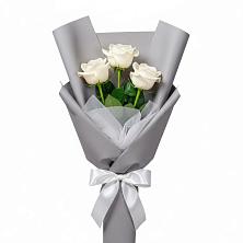Букет 3 белые розы в Суражи