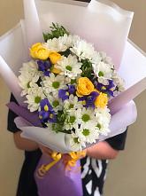 Букет цветов из:  Ирисы, Хризантемы и Розы #REPLACE_PRED# Суражи