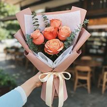 Букет цветов из:  Розы #REPLACE_PRED# Суражи