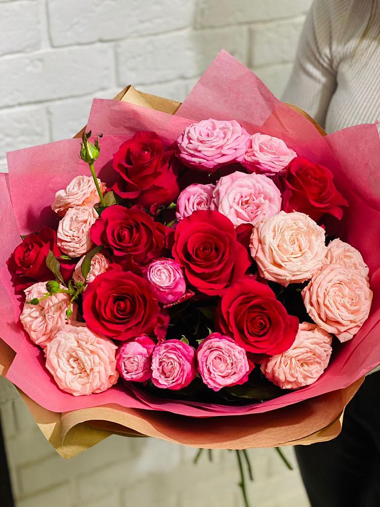 Букет цветов из: Розы в Суражи