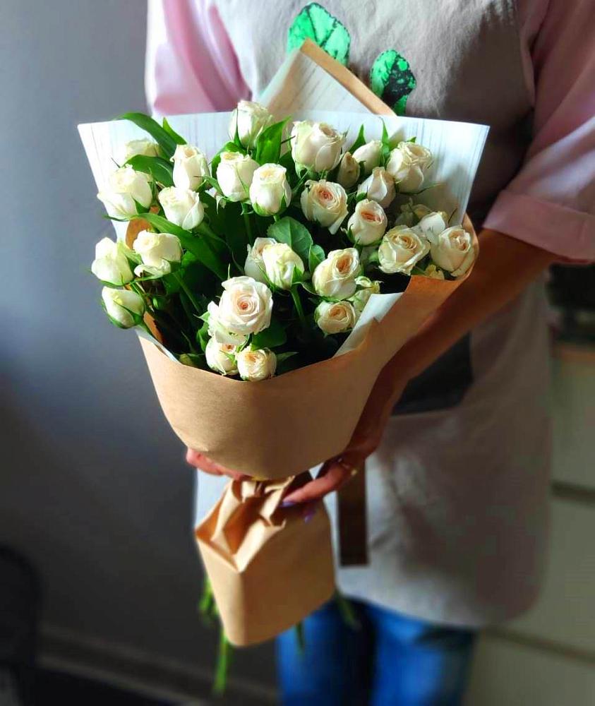 Букет цветов из: Розы в Суражи