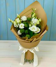 Букет цветов из:  Хризантемы и Лизиантусы в Суражи