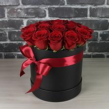 Цветочная композиция из Розы в шляпной коробке #REPLACE_PRED# Суражи