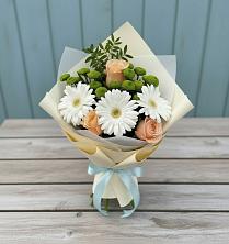 Букет цветов из:  Герберы, Розы и Хризантемы в Суражи