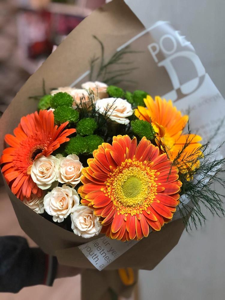 Букет цветов из: Герберы, Хризантемы и Розы в Суражи