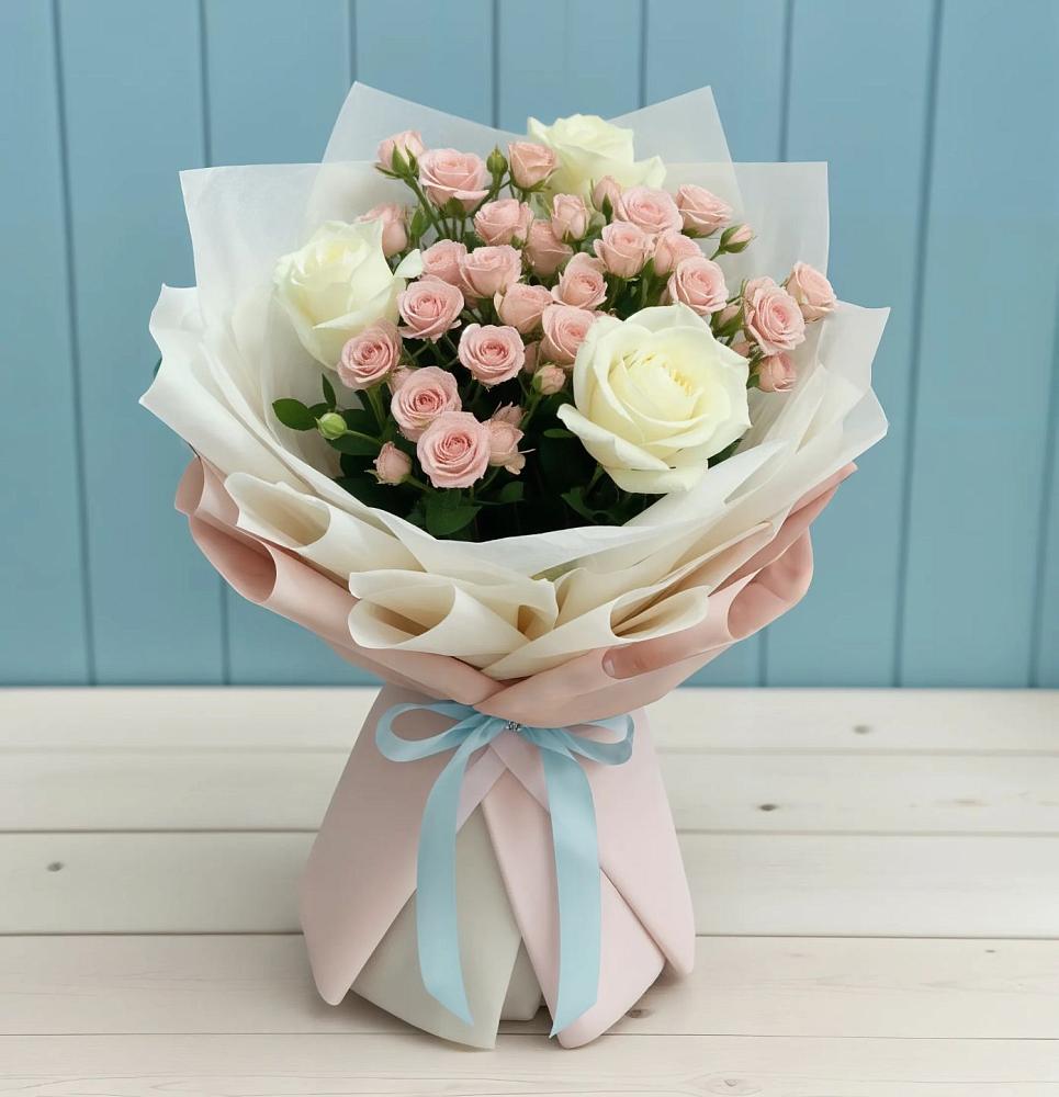 Букет цветов из: Розы в Суражи