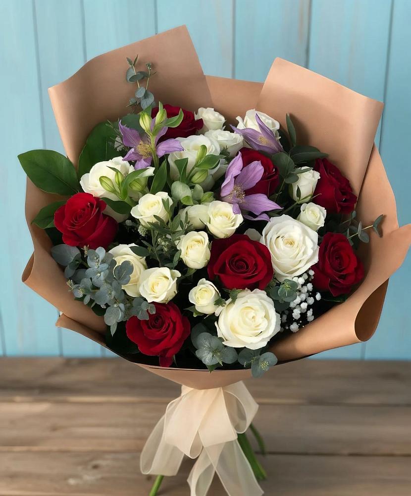 Букет цветов из: Розы и Альстромерии в Суражи