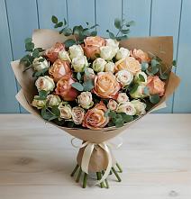 Букет цветов из:  Альстромерии и Розы в Суражи