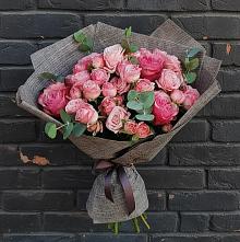 Букет цветов из:  Розы в Суражи